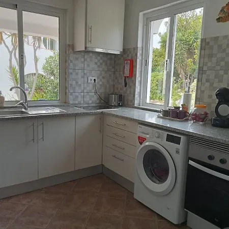 250 Meters From Vale Centeanes, Carvoeiro Apartment