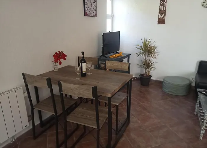 Apartamento 250 Meters From Vale Centeanes, *