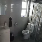 250 Meters From Vale Centeanes, 卡武埃鲁