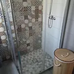 250 Meters From Vale Centeanes, * 卡武埃鲁
